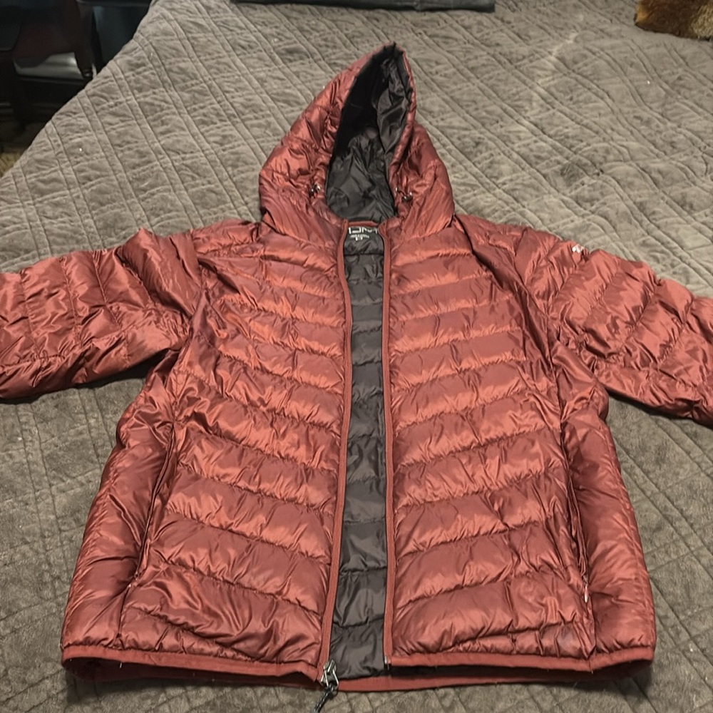 Tumi Burgundy Packable Puffer Jacket - image 2